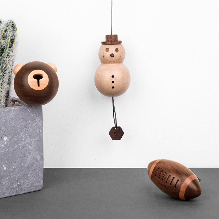 wooden essential oil diffuser