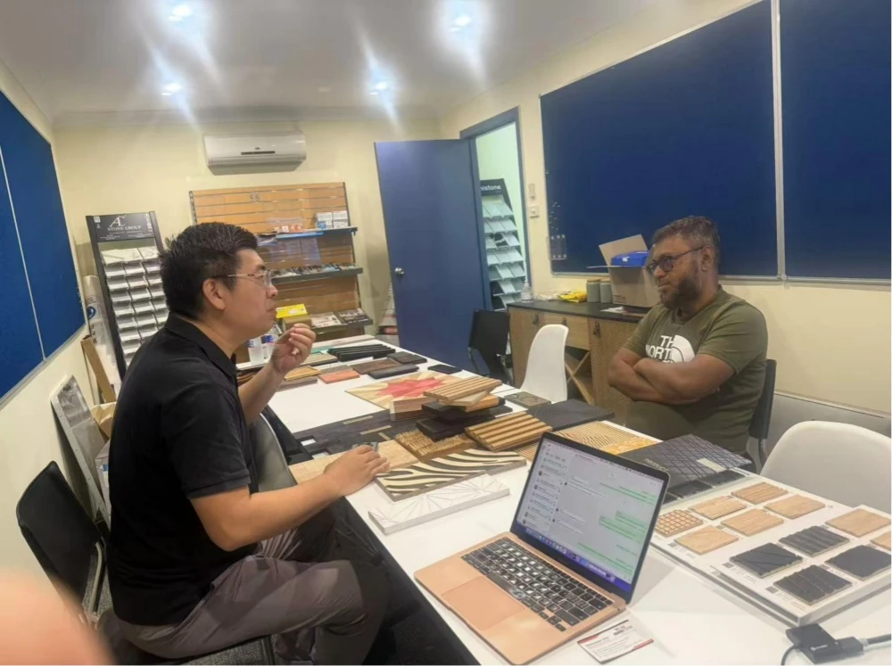 Our international sales team meeting Australian designers during the 18-day business tour, discussing textured wood surfaces and customized solutions.